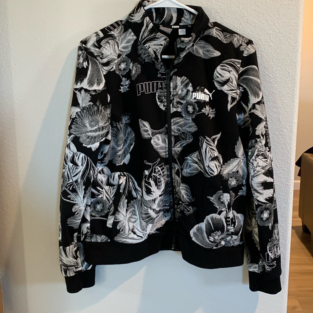 Puma full zip sweatshirt jacket size L